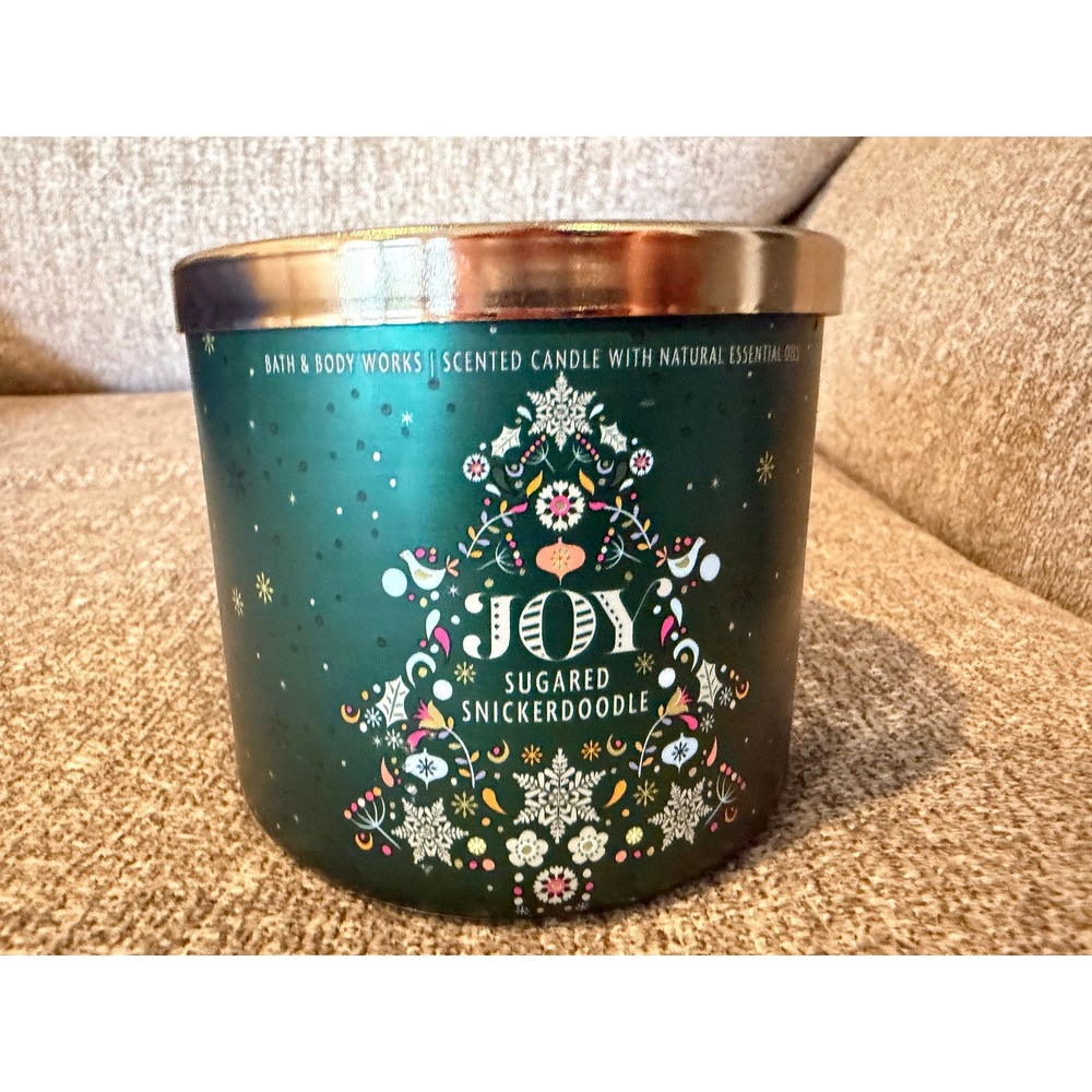 Bath & Body Works Sugared Snickerdoodle 3-Wick Scented Candle 14.5oz Joy Holiday